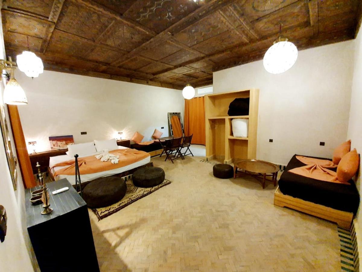 Nomad Palace Мерзуга Екстер'єр фото